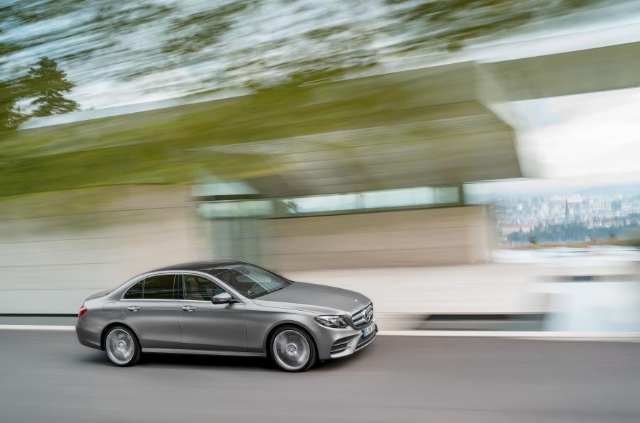  Mercedes-Benz E400 4Matic AMG Line 2016 года  (фото 26 из 29)